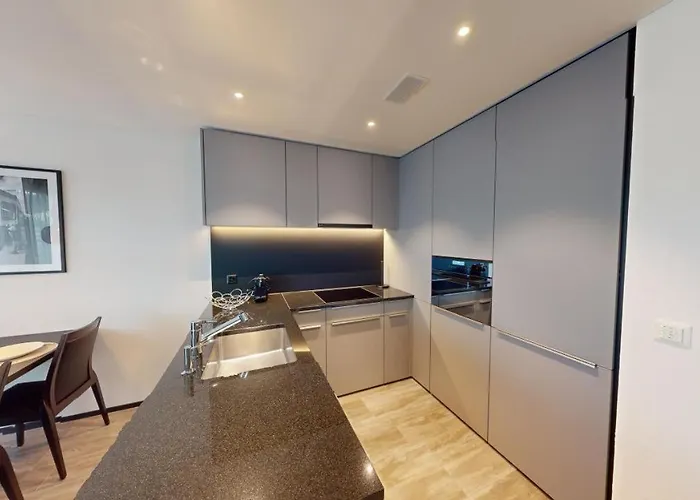 Spacious 1 Bedroom With Balcony * زيورخ