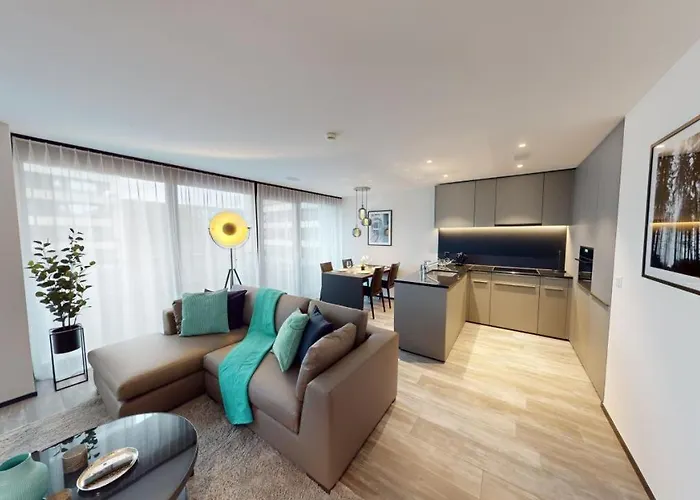 Spacious 1 Bedroom With Balcony Appartement *