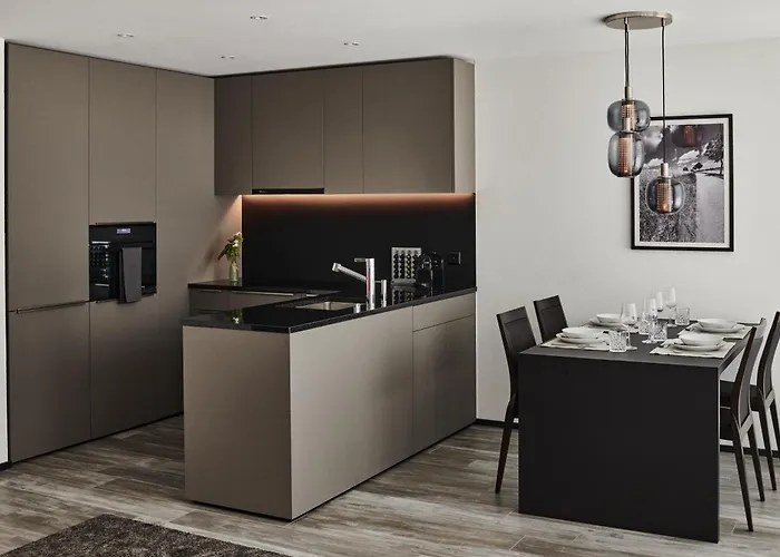 Spacious 1 Bedroom With Balcony زيورخ